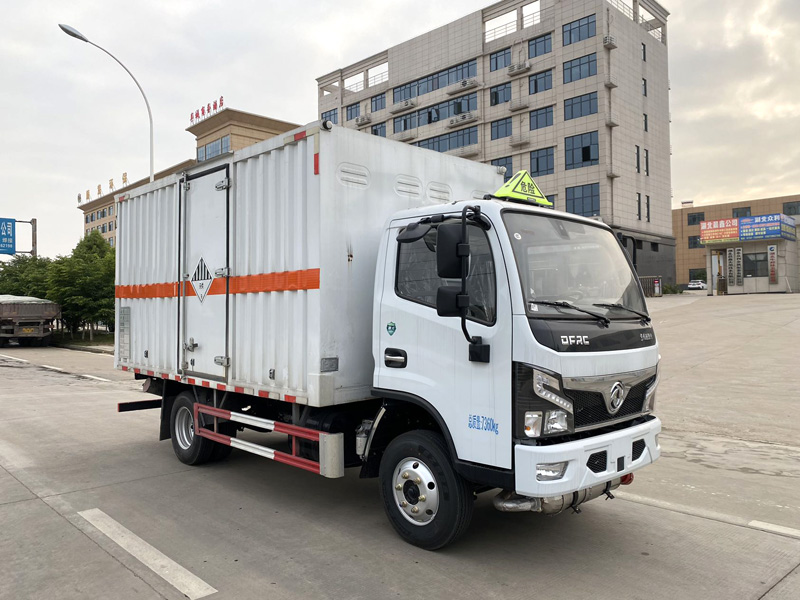 雜項(xiàng)危險(xiǎn)物品廂式運(yùn)輸車，廂式運(yùn)輸車，楚勝汽車集團(tuán)